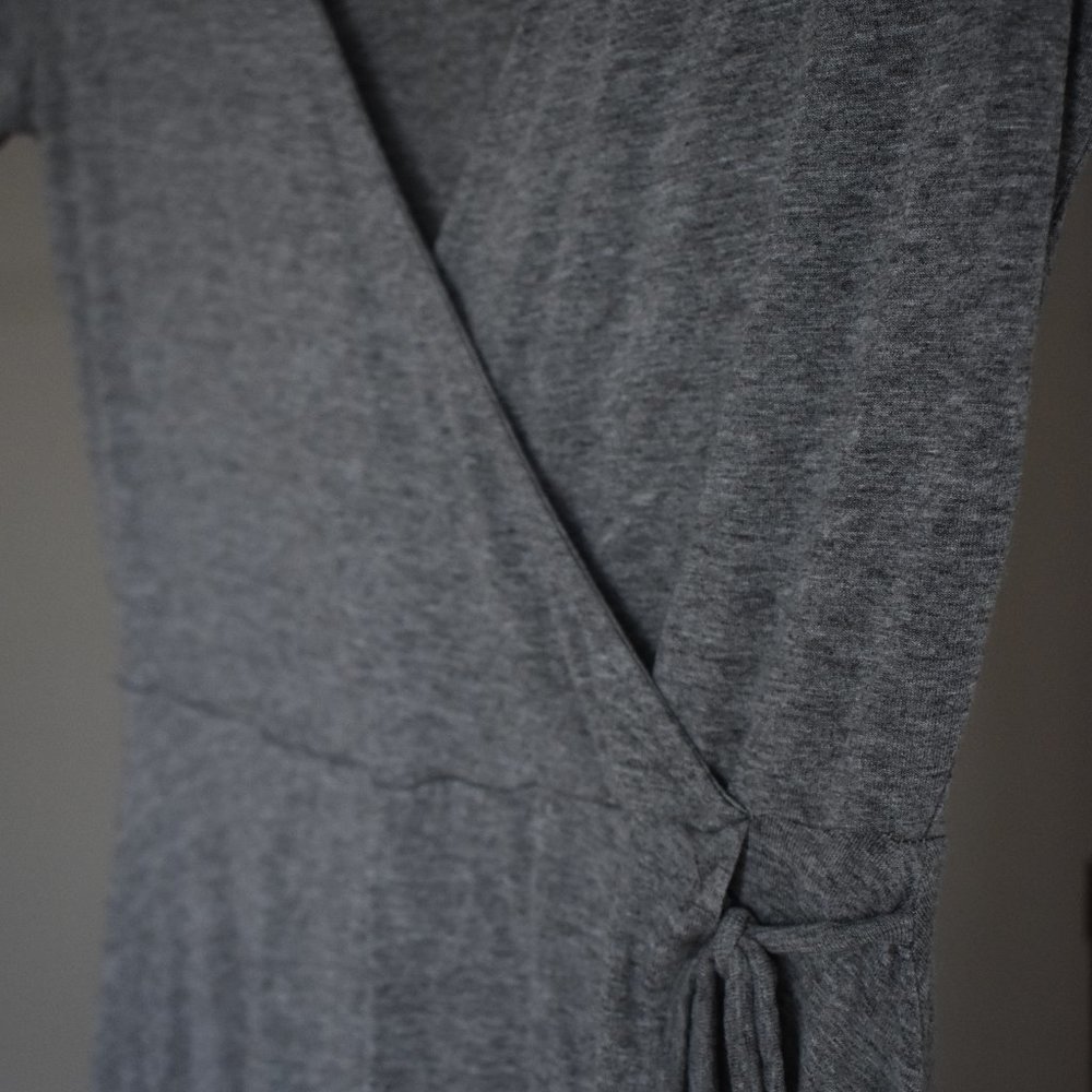 Grey short-sleeve mini Wrap Dress